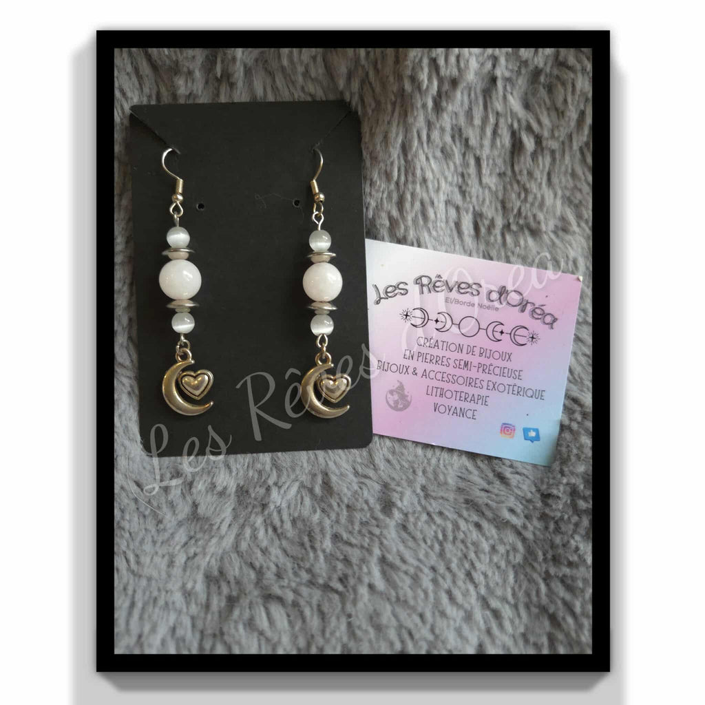💞 Cœur de Lune Céleste ✨
Boucles d’oreilles en Pierre de Lune & Célestine 💞✨ Douceur & guidance