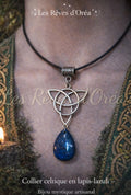 🌙 Collier du Savoir Voilé 🌙
Triskèle ancien & Lapis-Lazuli des Veilleuses